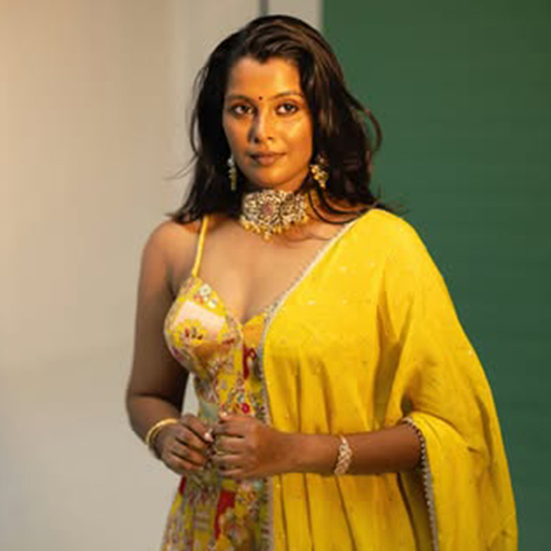 Anusha Viswanathan - Oorum Blood